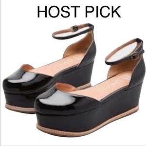Jeffrey Campbell Suebee Black Patent Leather  Platform Shoes Size 8